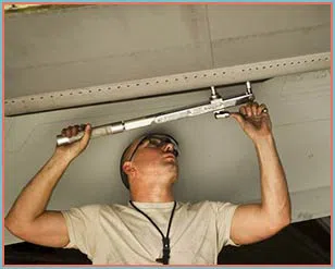 Golden Garage Door Repair Service Mendota, MN 651-342-8005 - 10-install-cont